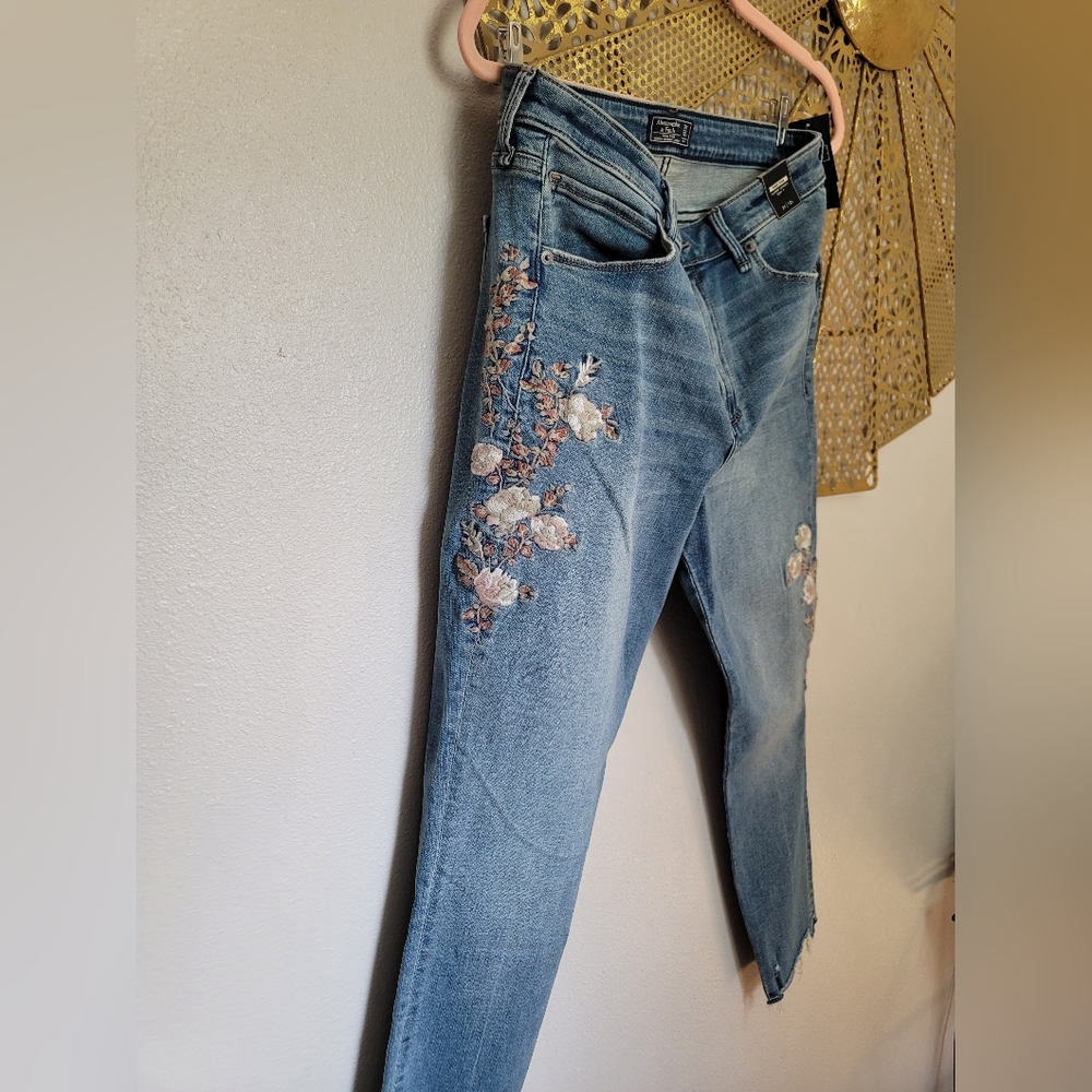 NWT Abercrombie & Fitch skinny jeans